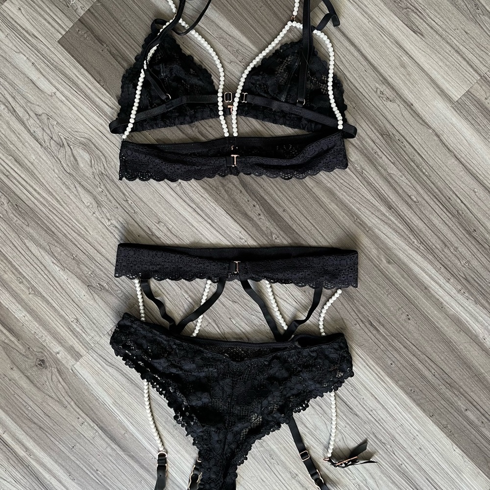 Rare Savage X Fenty 4-piece pearl lingerie collection